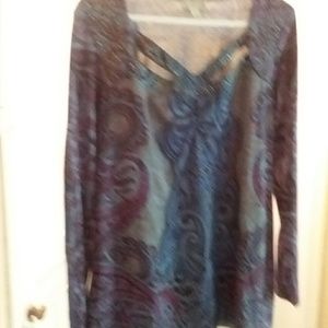 beautiful multi colored casual shirt, with cutout